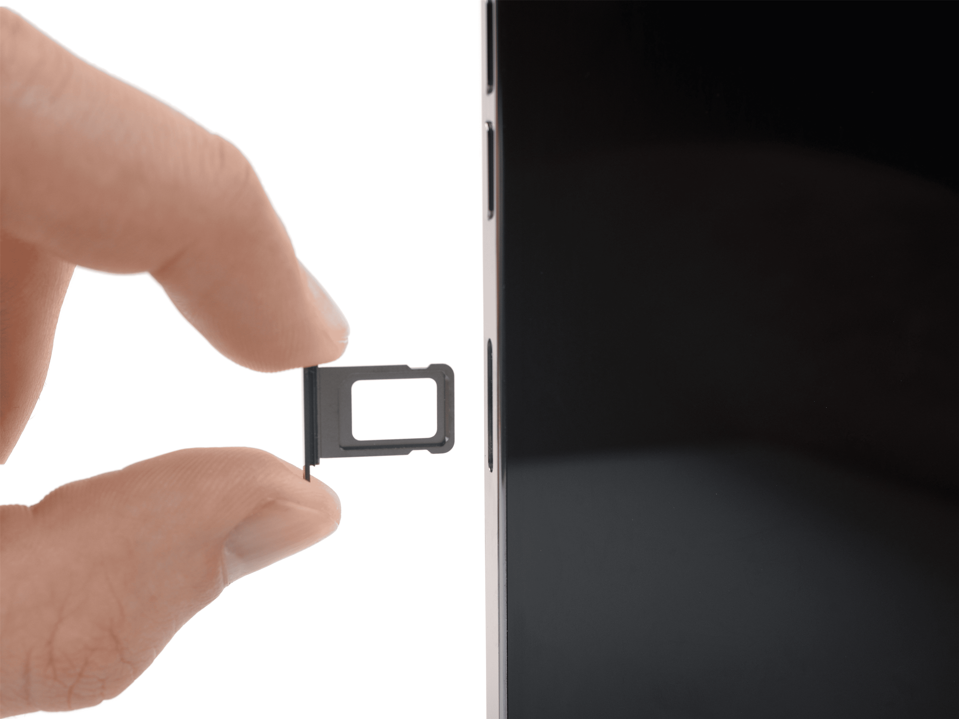 Apple vẫn tiếp tục duy trì khe SIM vật lý trên dòng máy của quốc gia, ngoại trừ Mỹ và Canada